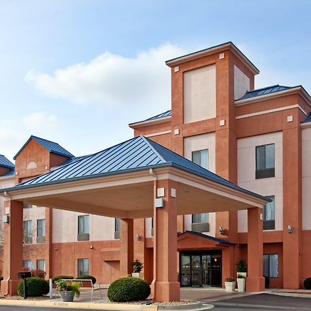 Spark By Hilton Lansing Εξωτερικό φωτογραφία