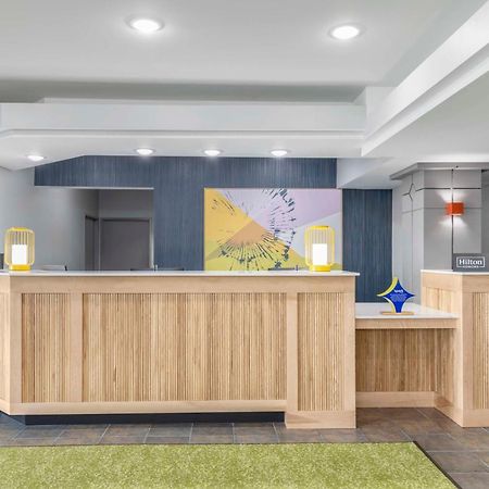 Spark By Hilton Lansing Εξωτερικό φωτογραφία