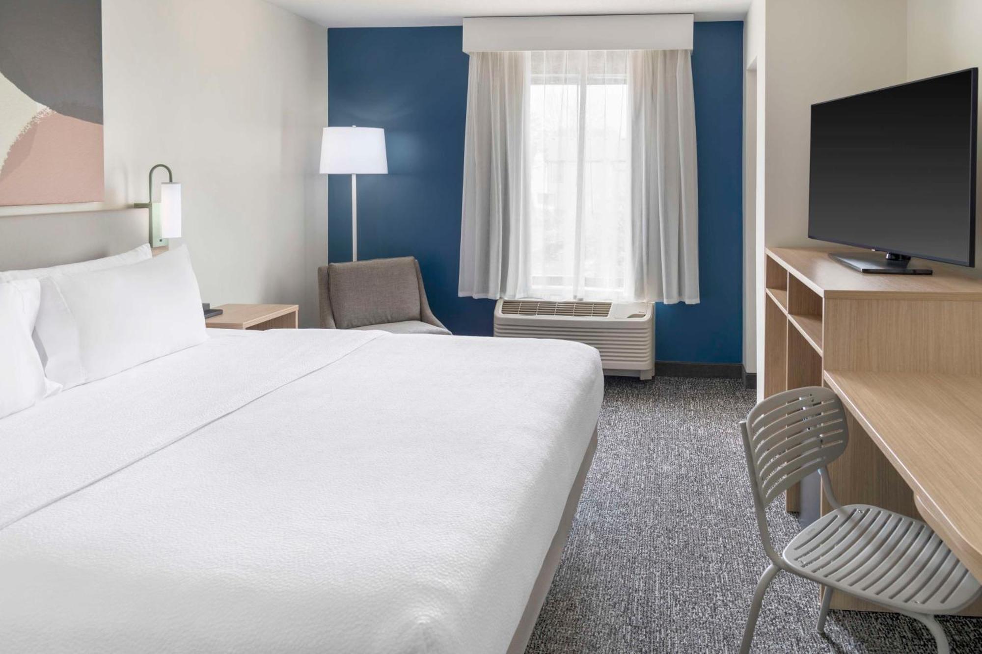 Spark By Hilton Lansing Εξωτερικό φωτογραφία