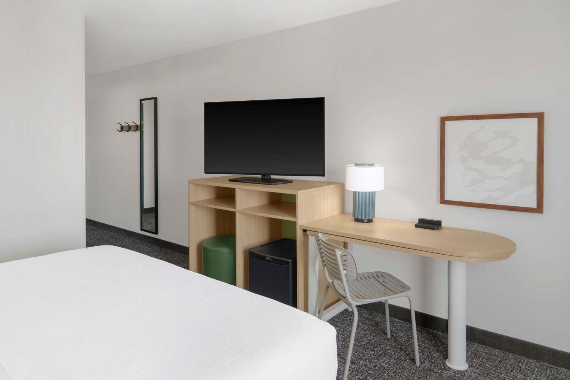 Spark By Hilton Lansing Εξωτερικό φωτογραφία