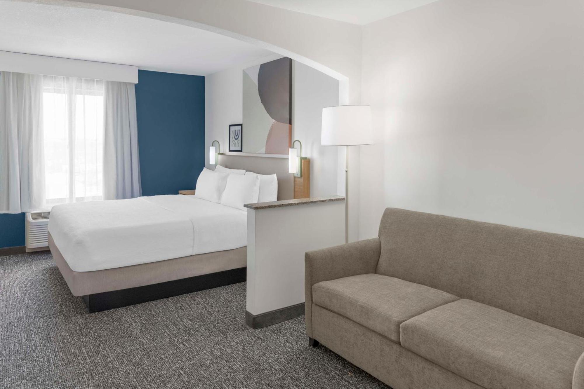 Spark By Hilton Lansing Εξωτερικό φωτογραφία