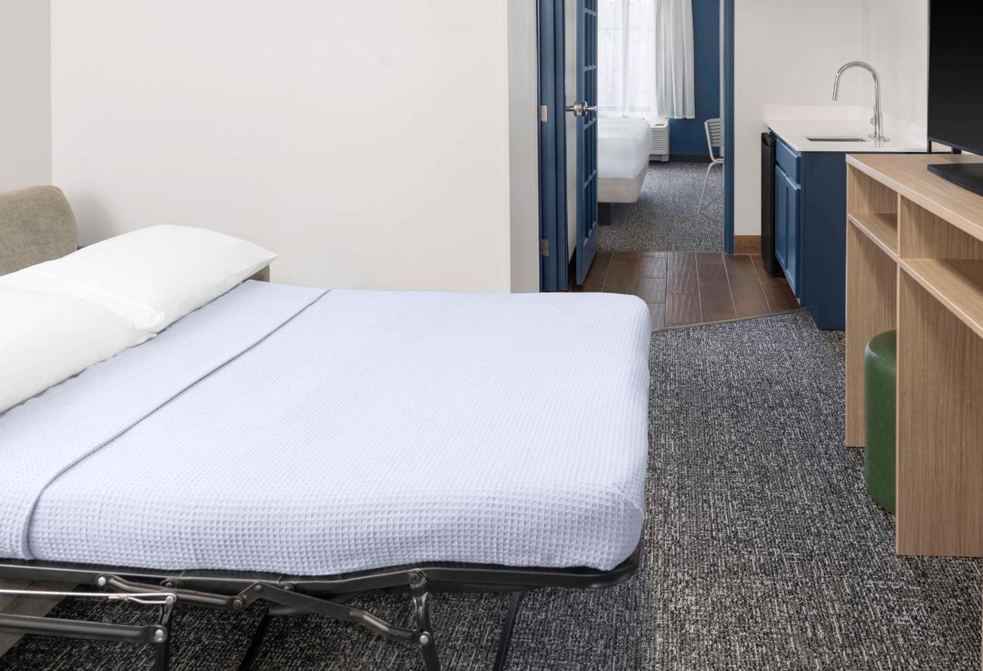 Spark By Hilton Lansing Εξωτερικό φωτογραφία