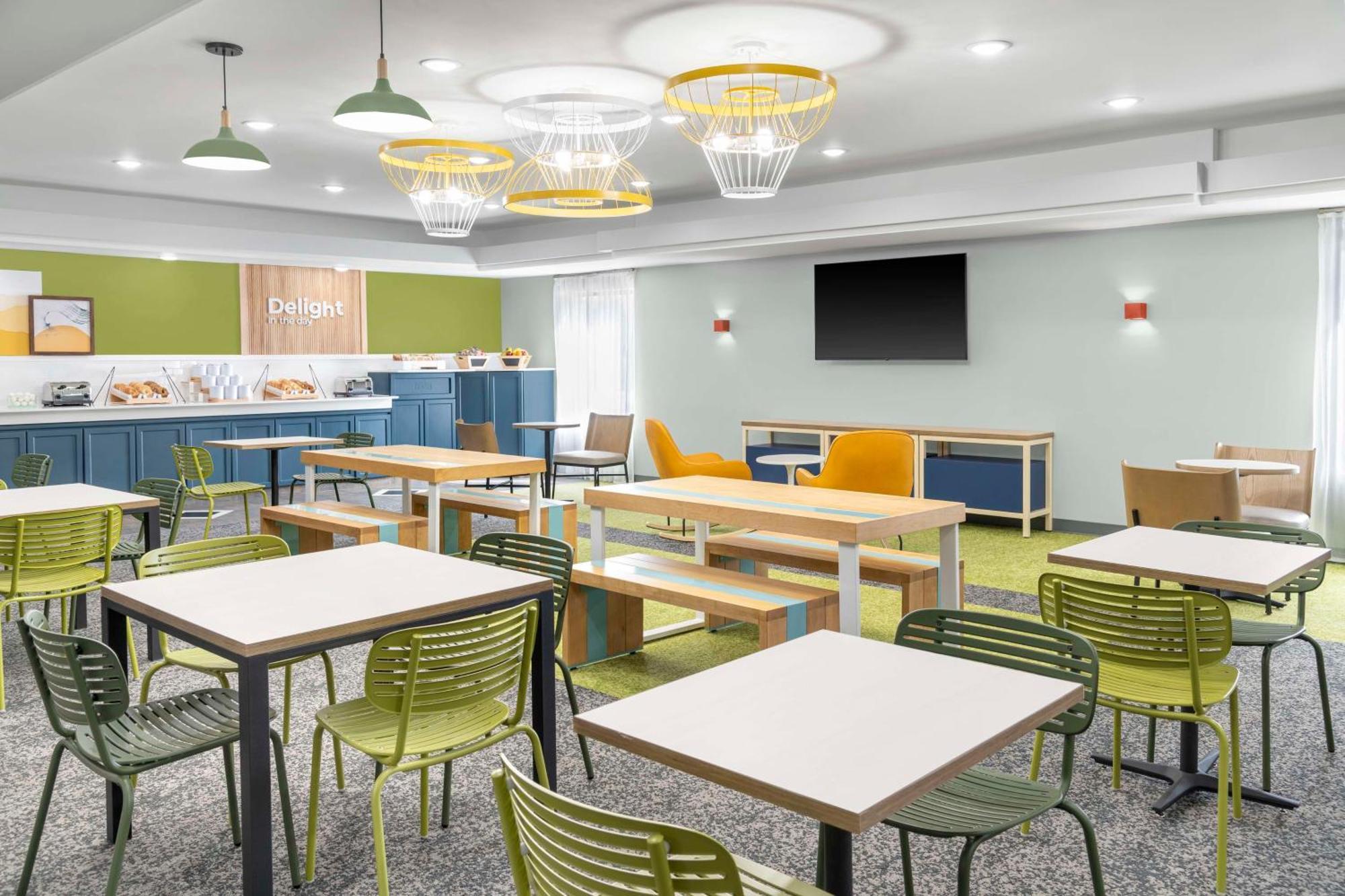 Spark By Hilton Lansing Εξωτερικό φωτογραφία